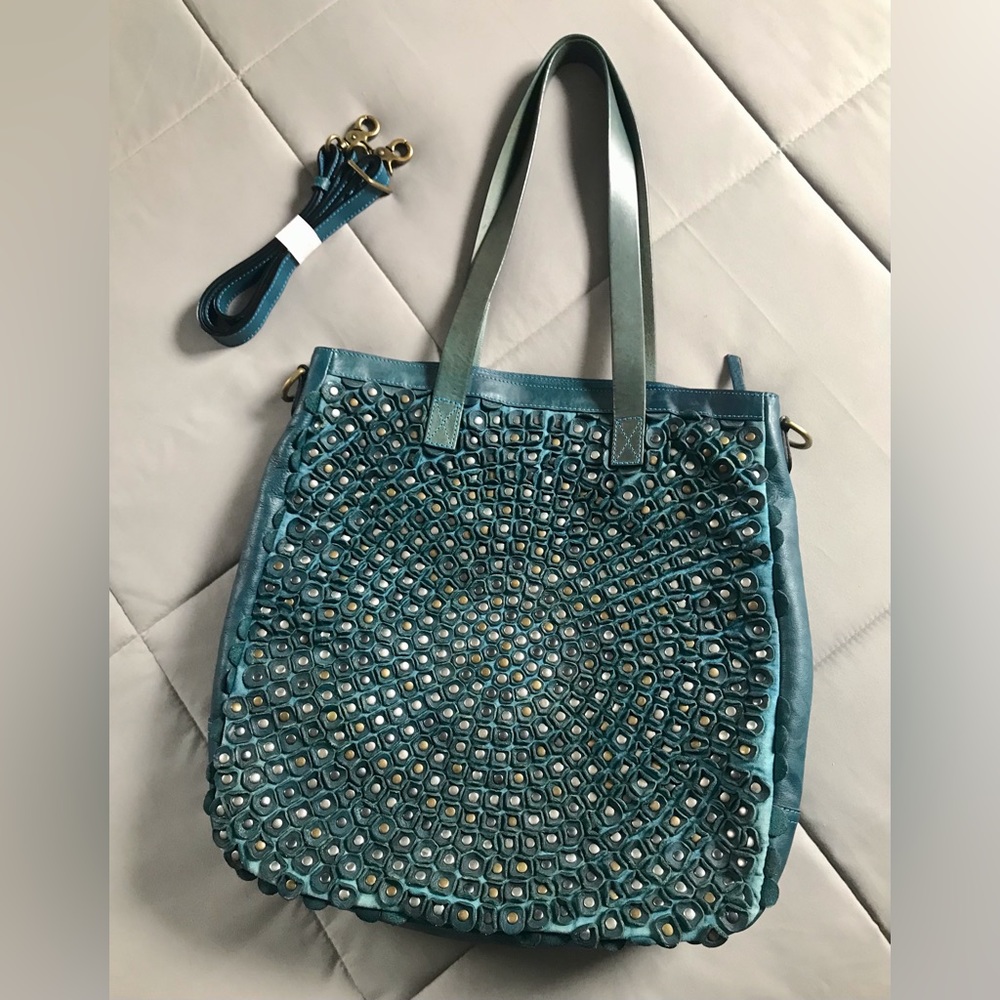 Old Trend Modern Vintage Stellar Stud Leather Aqua Ocean Blue Tote